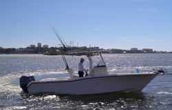 Sail away with the best Pensacola fishing guides.